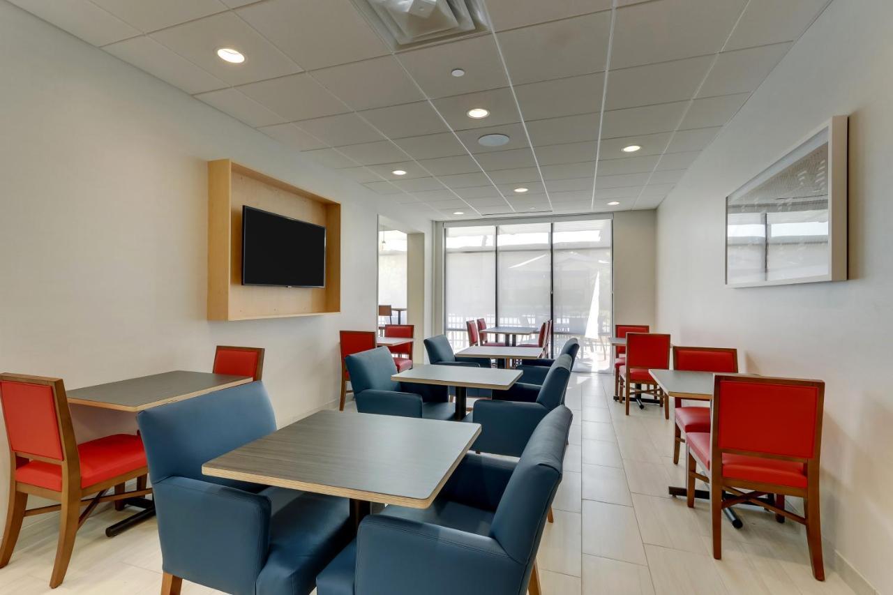 Holiday Inn Express & Suites - Winston - Salem Sw - Clemmons By Ihg Bagian luar foto
