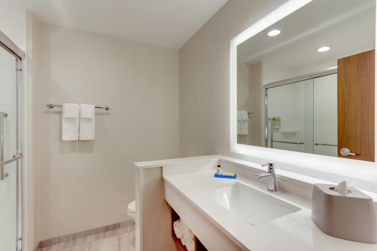Holiday Inn Express & Suites - Winston - Salem Sw - Clemmons By Ihg Bagian luar foto