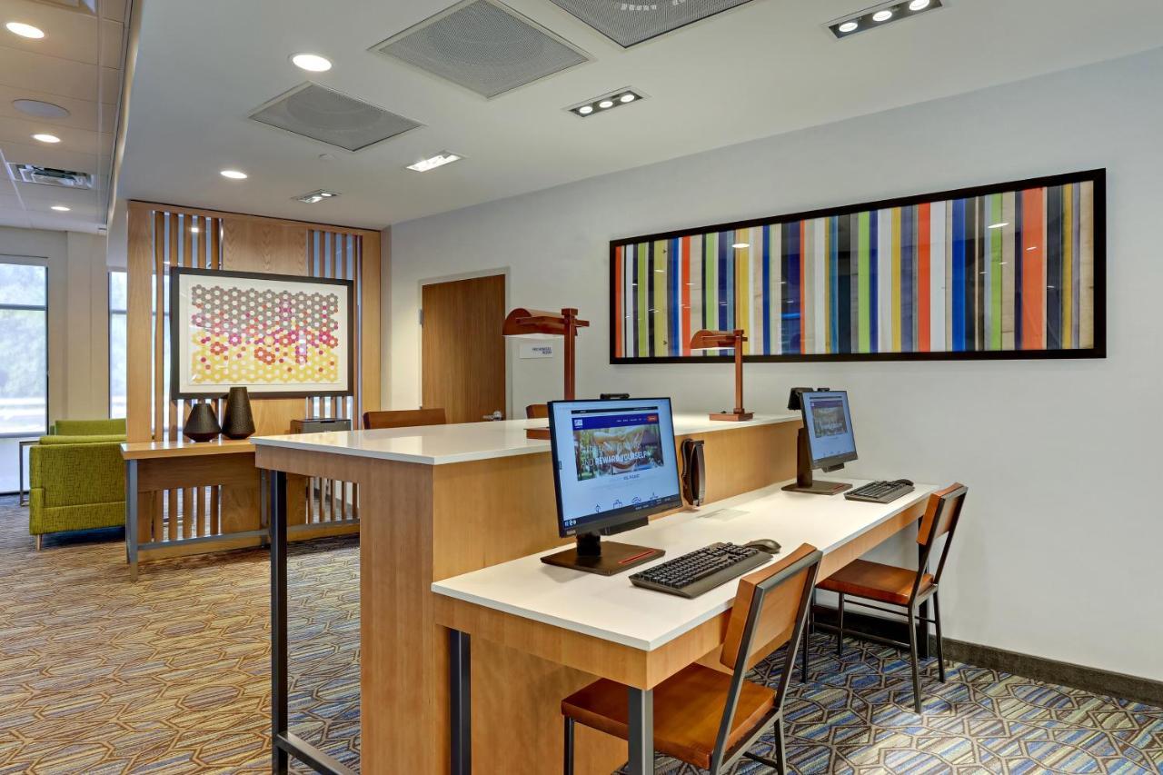 Holiday Inn Express & Suites - Winston - Salem Sw - Clemmons By Ihg Bagian luar foto